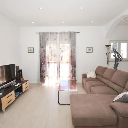 Apartment Vip *